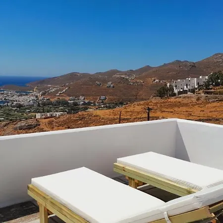 Tirquaz View Pensión Serifos Town
