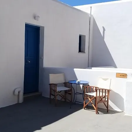 Tirquaz View Pensión Serifos Town