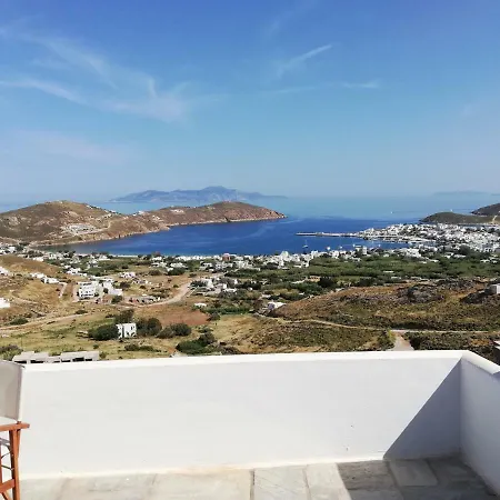 Tirquaz View Pensión Serifos Town