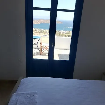 Gæstehus Tirquaz View Serifos Town